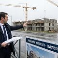 Chantier VEFA à l'arrêt à Dunkerque : un avocat spécialiste constate le retard de livraison dû aux intempéries.